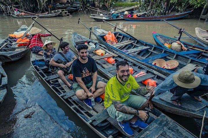 Unterirdische Tunnel von Cu Chi und Ho-Chi-Minh-Stadt oder Mekong-Delta
