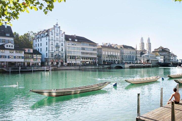Tour a piedi della città vecchia di Zurigo e caccia al tesoro