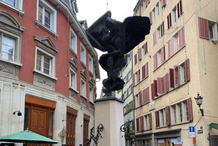 Tour a piedi della città vecchia di Zurigo e caccia al tesoro