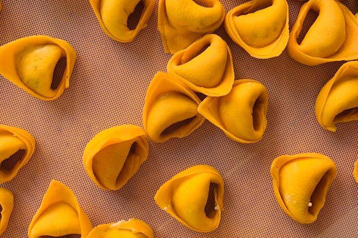 Visite gastronomique de Bologne et expérience d'énogastronomie avec le chef local
