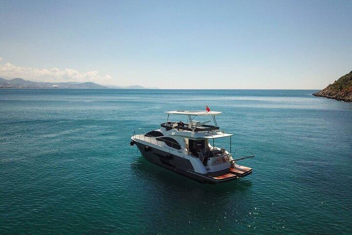 Alanya privat yachttur med frokost, læskedrikke og overførsel