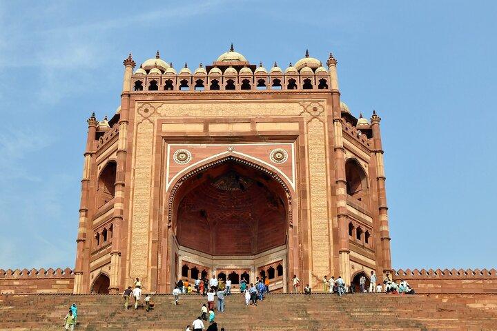 Führung durch Fatehpur Sikri von Agra mit Delhi Drop