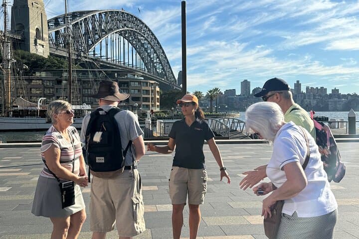 4Hr Sydney Tour including a Rocks Walking Tour & Bondi