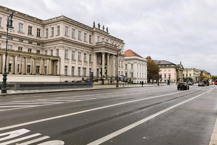 Quiz and fall in love on the Museum Island in Berlin