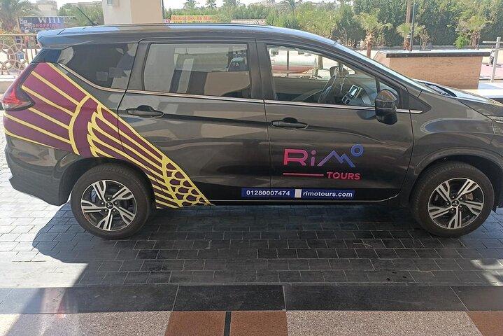 Privétransfer van aankomst/vertrek op de luchthaven van Dubai naar Dubai City