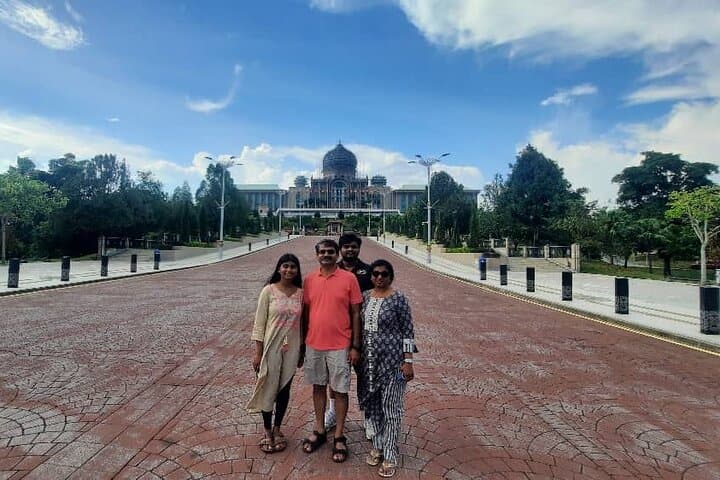 Malaysia’s administrative capital (Putrajaya Tour)