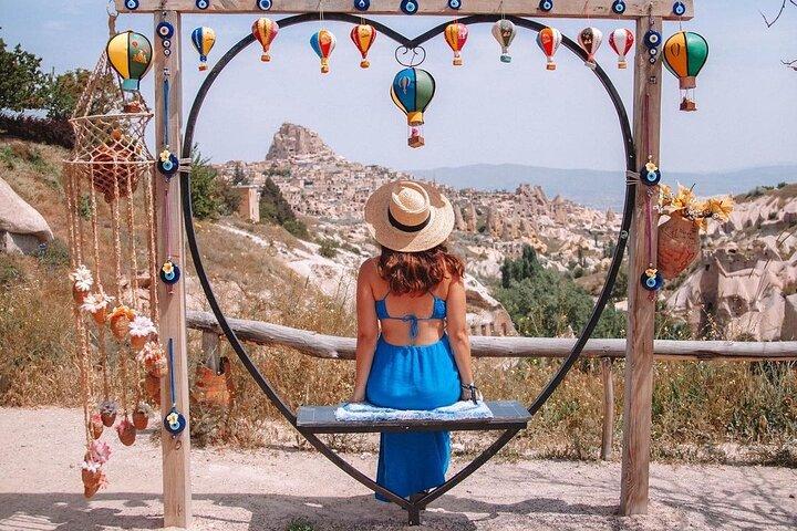 Visite rouge d'une journée complète en Cappadoce en petit groupe