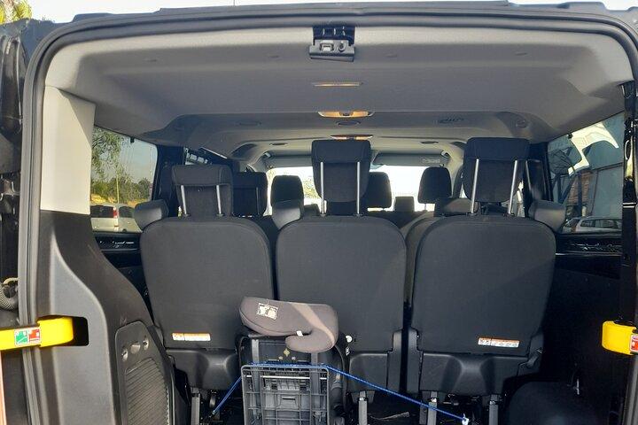 Privéchauffeur van Sevilla naar Algarve met 8 zitplaatsen Minibus