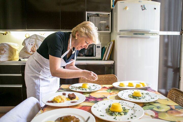 Kleingruppenmarkttour und Kochkurs in Modena