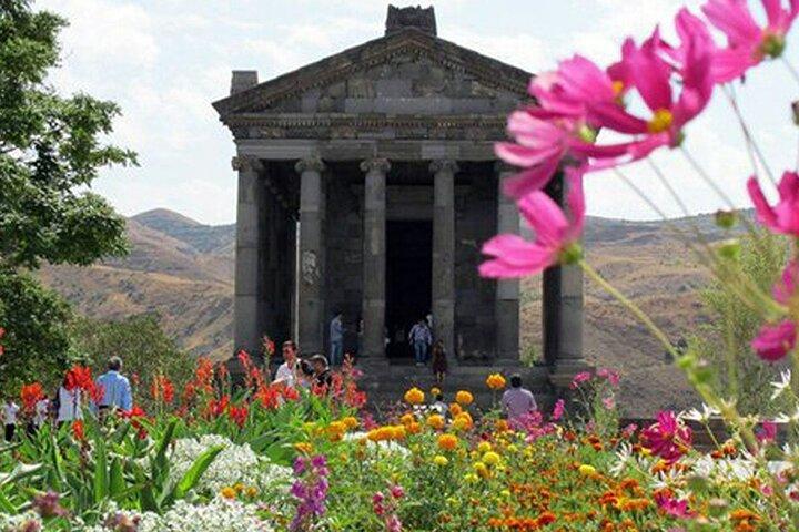 Visite privée à Garni , Geghard, Symphonie de pierres, Lac Sevan.