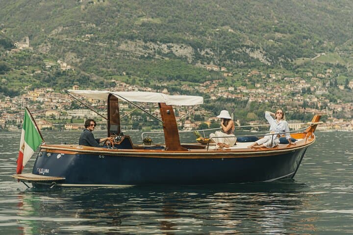 Private Boat Tour on Lake Como Wooden Boat - Gozzo