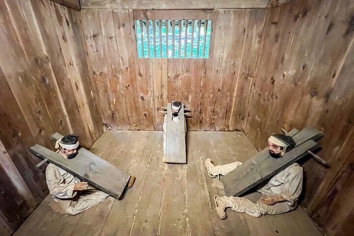 Private Day Trip to Korean Folk Village and Hwaseong Fortress