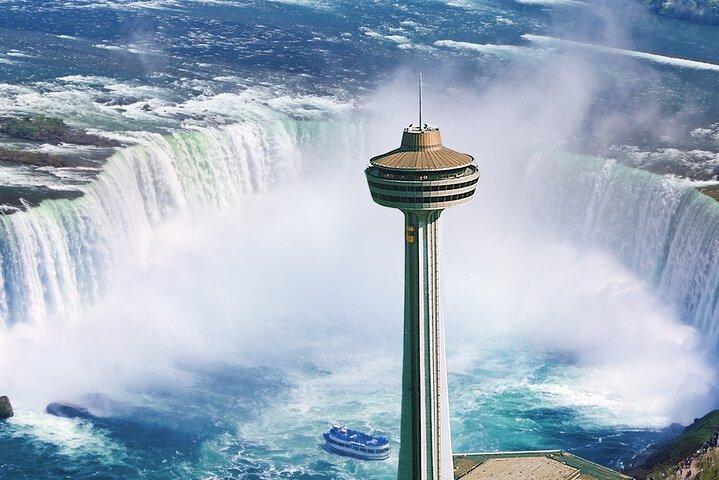 Dagtour Niagara Falls met boot, reis en Skylontoren