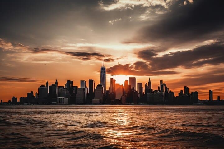 Manhattan Skyline and Statue Night Cruise