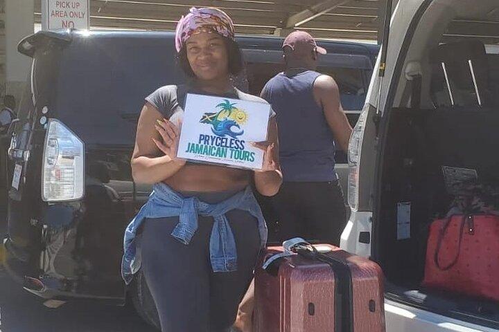Montego Bay Airports transfers naar alle hotels/villa's in Jamaica.