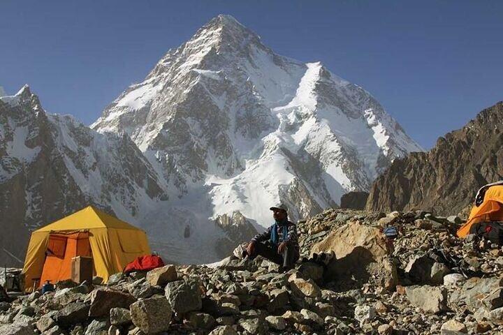 Expédition au camp de base K2