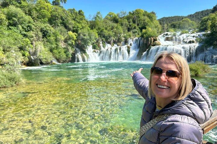 Private Tour Šibenik, Krka-Wasserfälle und Weinprobe