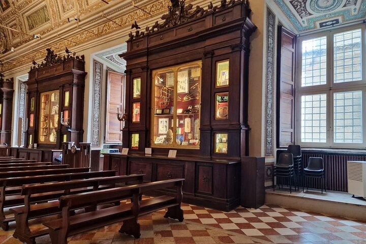 Loreto "Holy House" Private Day Tour de Roma com almoço.