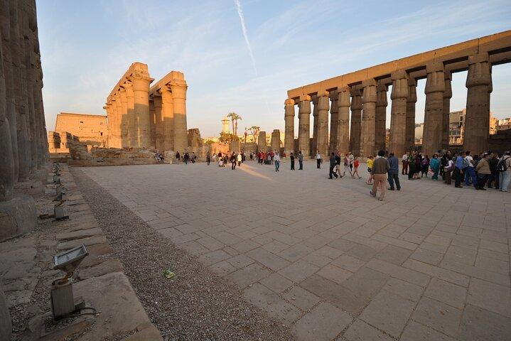 Private Day Trip in Luxor Sightseeing West & East Bank