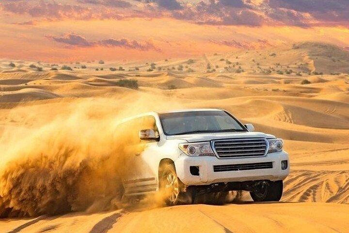 Dubai Desert Safari Dune Bashing, ATV Quad, paseo en camello y barbacoa
