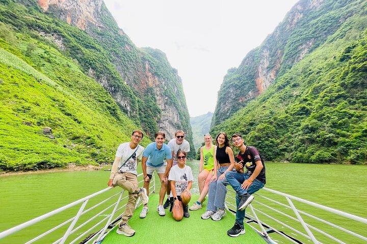 Vanuit Ninh Binh: 4-daagse Ha Giang Loop-motortocht met bestuurder