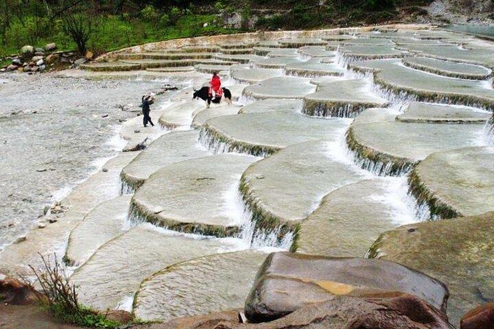 By bullet train from Kunming to Lijiang Jade Dragon snow Mountain