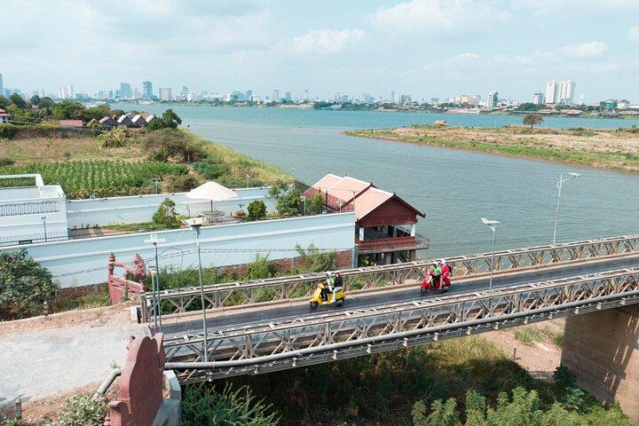 Phnom Penh Silk Island & Sunset Cruise with Food & Drinks