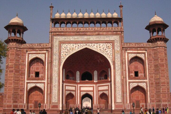Private halbtägige geführte Tour zum Taj Mahal und Agra Fort von Agra aus