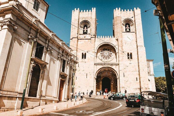 Half Day Private Tuk Tuk Tour in Lisbon and Belém