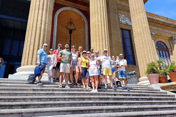 Palermo in 2 hours Main monuments and historic markets