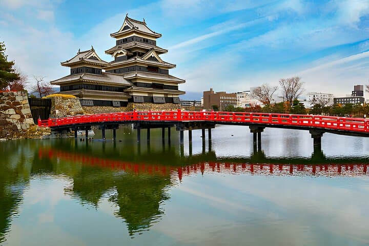 Matsumoto Castle and Kamikochi Private Tour