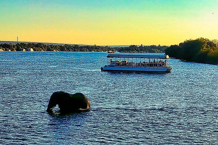Luksus Sunset Boat Safari over Victoria Falls