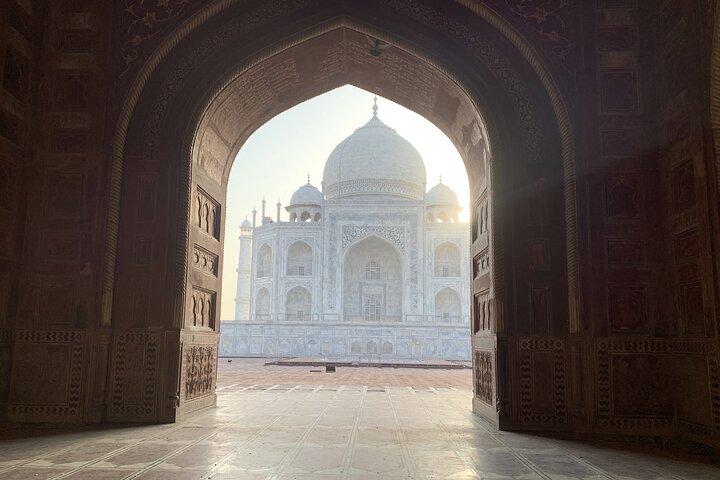 Taj Mahal Tagestour von Mumbai per Flug mit Agra Fort