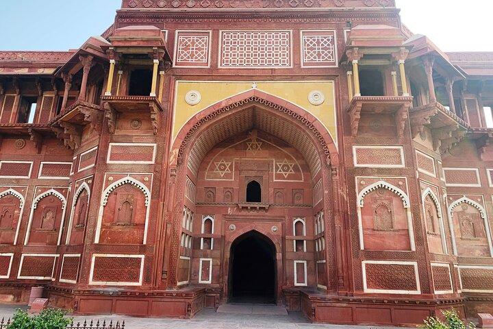 Taj Mahal Tagestour von Mumbai per Flug mit Agra Fort
