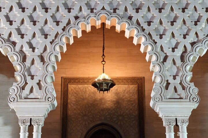 Rabat Night Tour with traditional Moroccan Dinner
