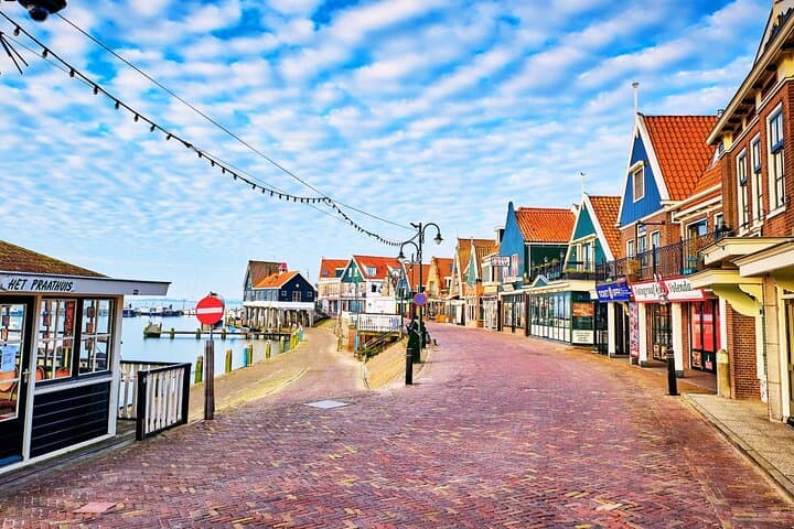 Zaanse Schans and Windmill Villages Guided Tour with Boat Ride