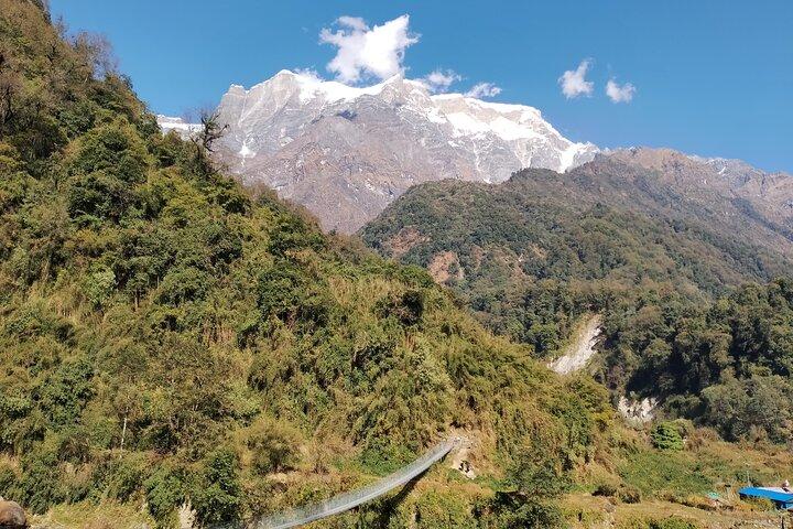 3-daagse Sikles Kapuche-gletsjermeertocht vanuit Pokhara