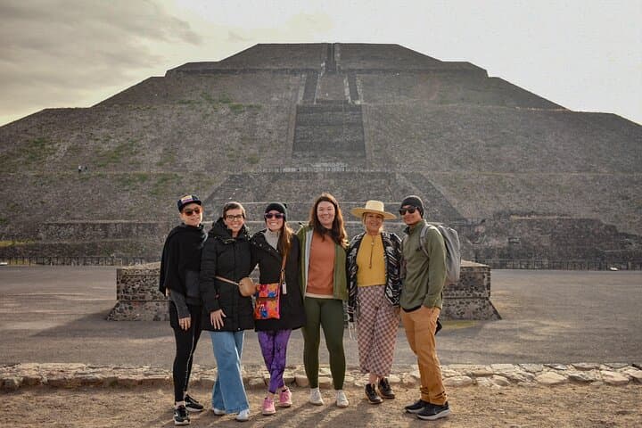 Teotihuacan Pyramids without Traps for Tourists