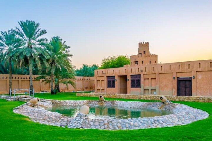 Experimente a Cidade Oásis: Al Ain Tour com Almoço"