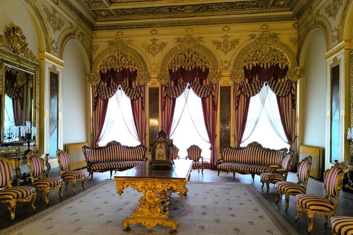 Istanbul: Dolmabahce Palace Entry Ticket