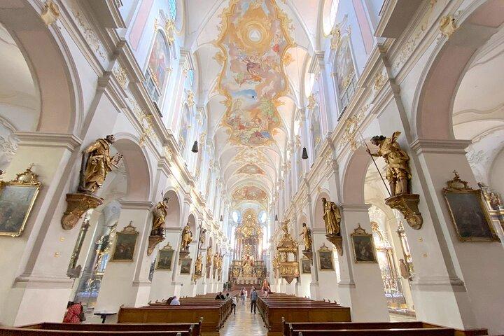 Ten Munich Old town Sights in a Private Express Walking Tour