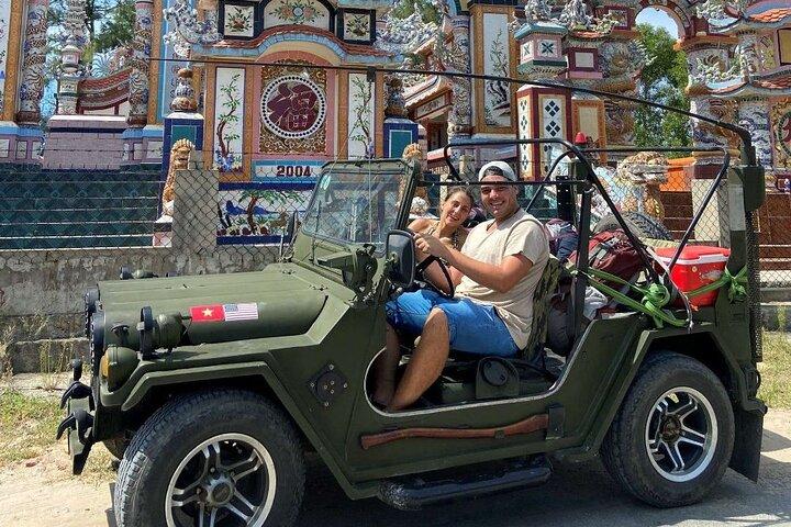Descubra Hue e Hoi An: Jeep Adventure via Hai Van Pass (ida)