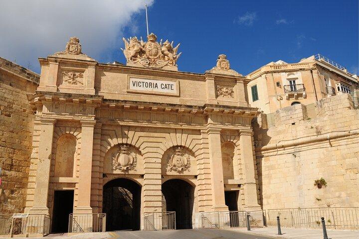 Valletta Scavenger Hunt & Highlights Self-Guided Walking Tour