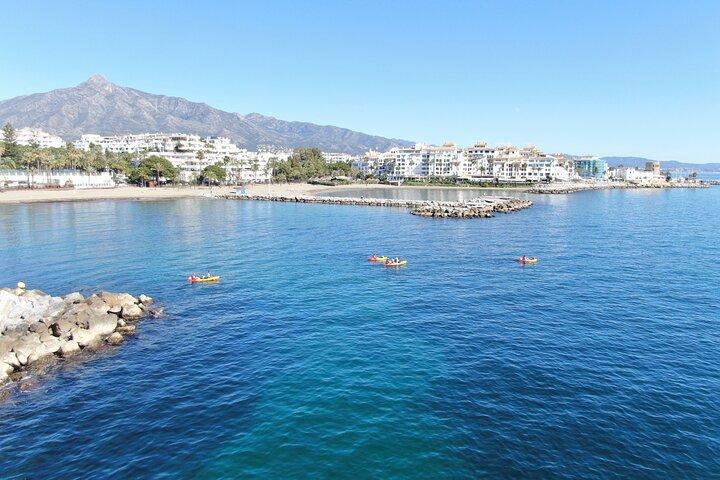 Passeio guiado de caiaque em Puerto Banús Marbella