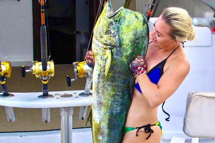 Chartes de pêche privées à Key West - 4 HRS 36 FT HATTERAS COWBOY