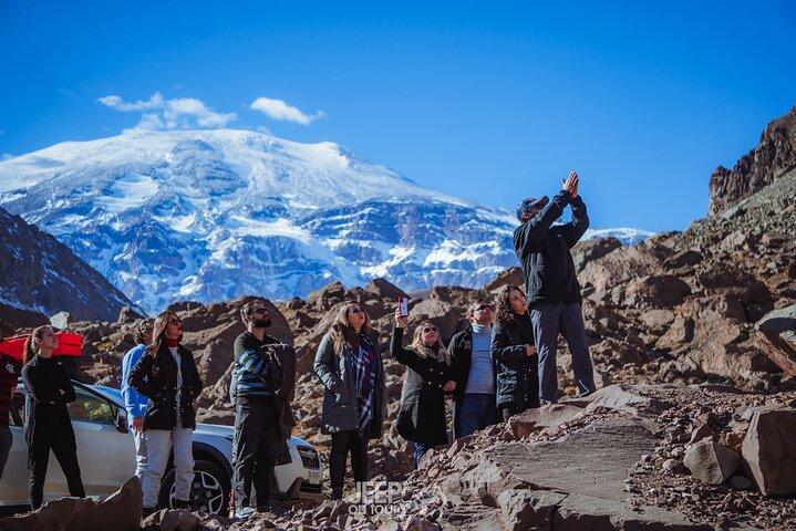 Santiago de Chile: Cajón del Maipo, heiße Quellen, chilenischer Asado-Wasserfall