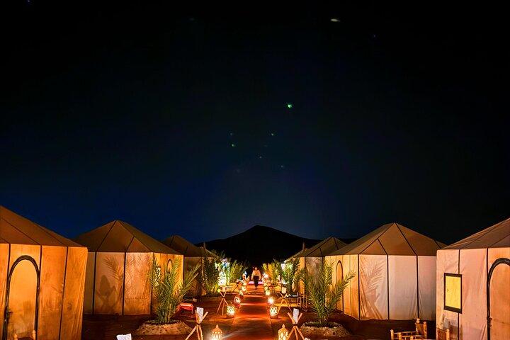Overnatning i Sahara Tours luksuslejr