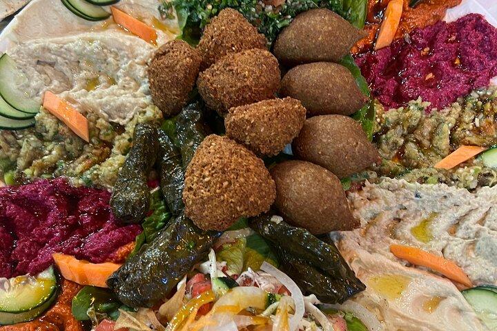 Casablanca Soirée Food Tour avec 10 Dégustations et Dîner Traditionnel