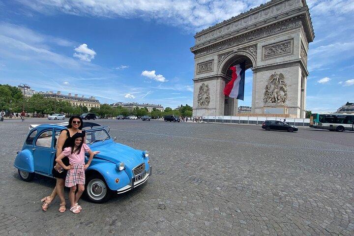 Privétour van 2 uur door Parijs in een Franse oldtimer - Hidden Gems