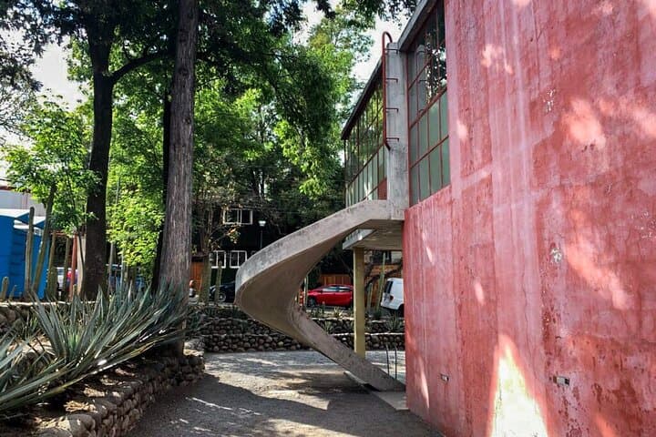 EXCLUSIVE TOUR Casa Estudio Frida Kahlo-Diego Rivera Small Groups